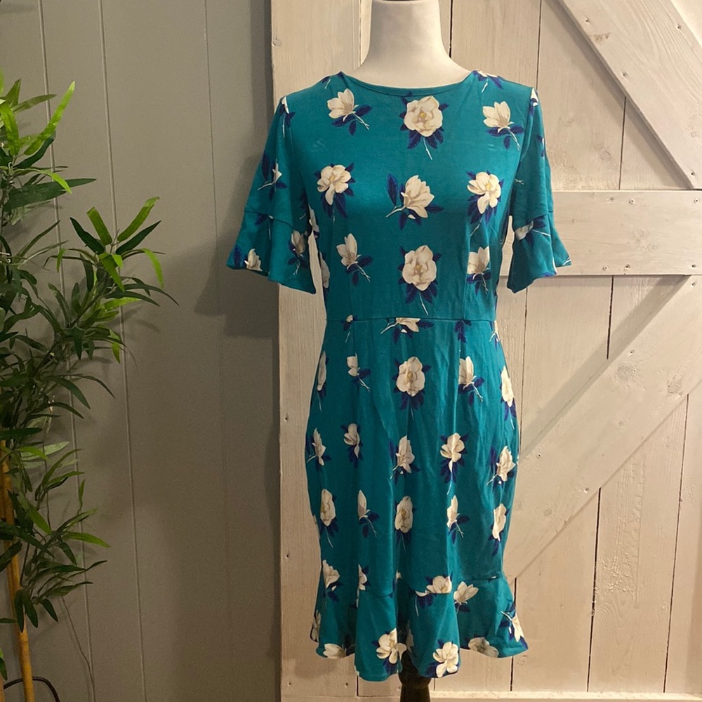 Draper James | Green Magnolia Print Tulip Dress - size small